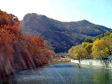 正新澳门二四六天天彩，圣诺皇室贵族学院